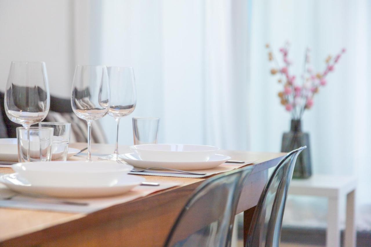 토리노 Exclusive Loft Crocetta - Free Private Parking & Wi-Fi - 5 Min To Metro Nizza - Ac 빌라 외부 사진