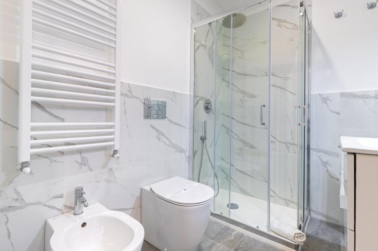 토리노 Exclusive Loft Crocetta - Free Private Parking & Wi-Fi - 5 Min To Metro Nizza - Ac 빌라 외부 사진