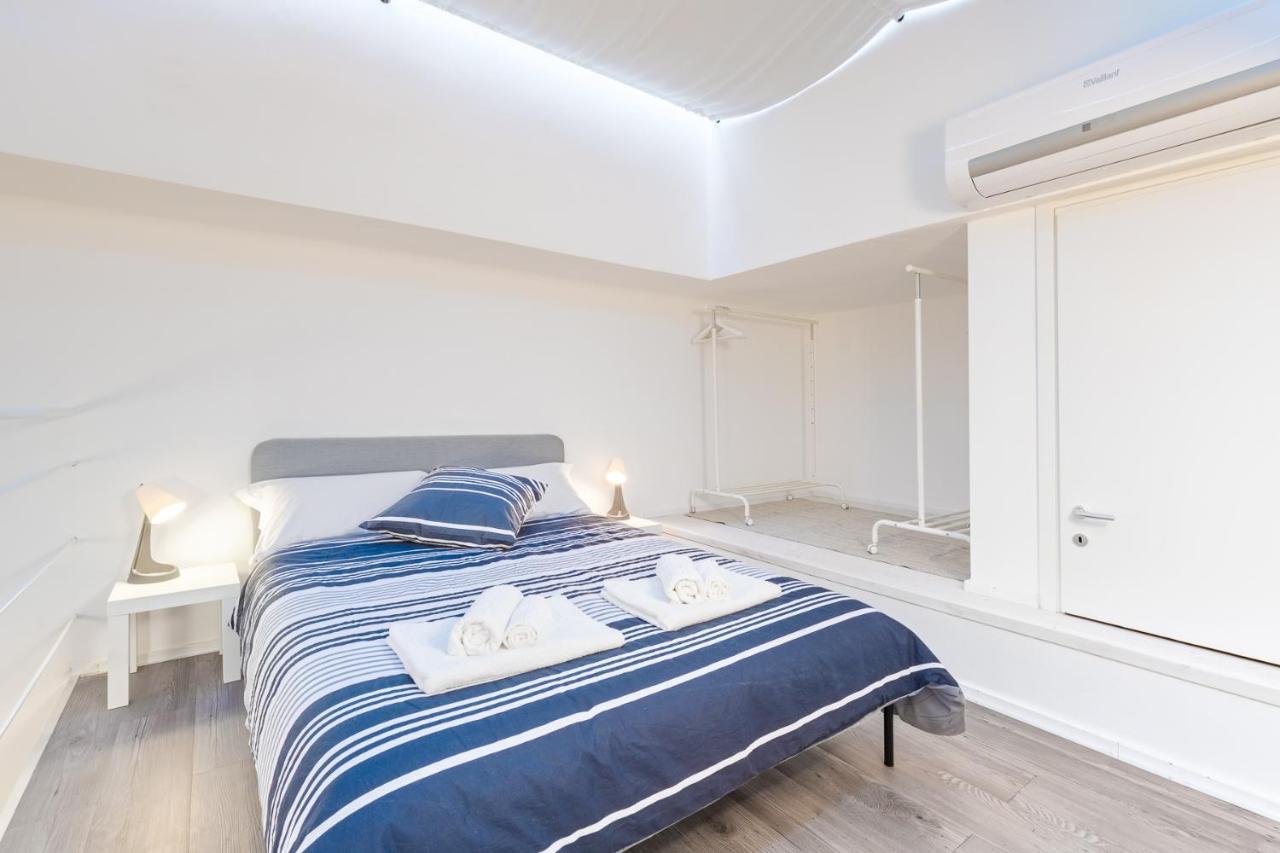 토리노 Exclusive Loft Crocetta - Free Private Parking & Wi-Fi - 5 Min To Metro Nizza - Ac 빌라 외부 사진